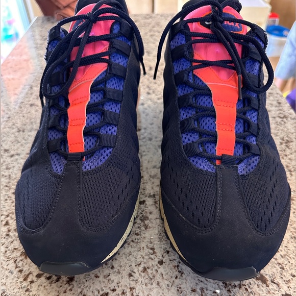 EUC NIKE Air Max 95 EM 'Beaches of Rio' size 12 - Picture 3 of 9